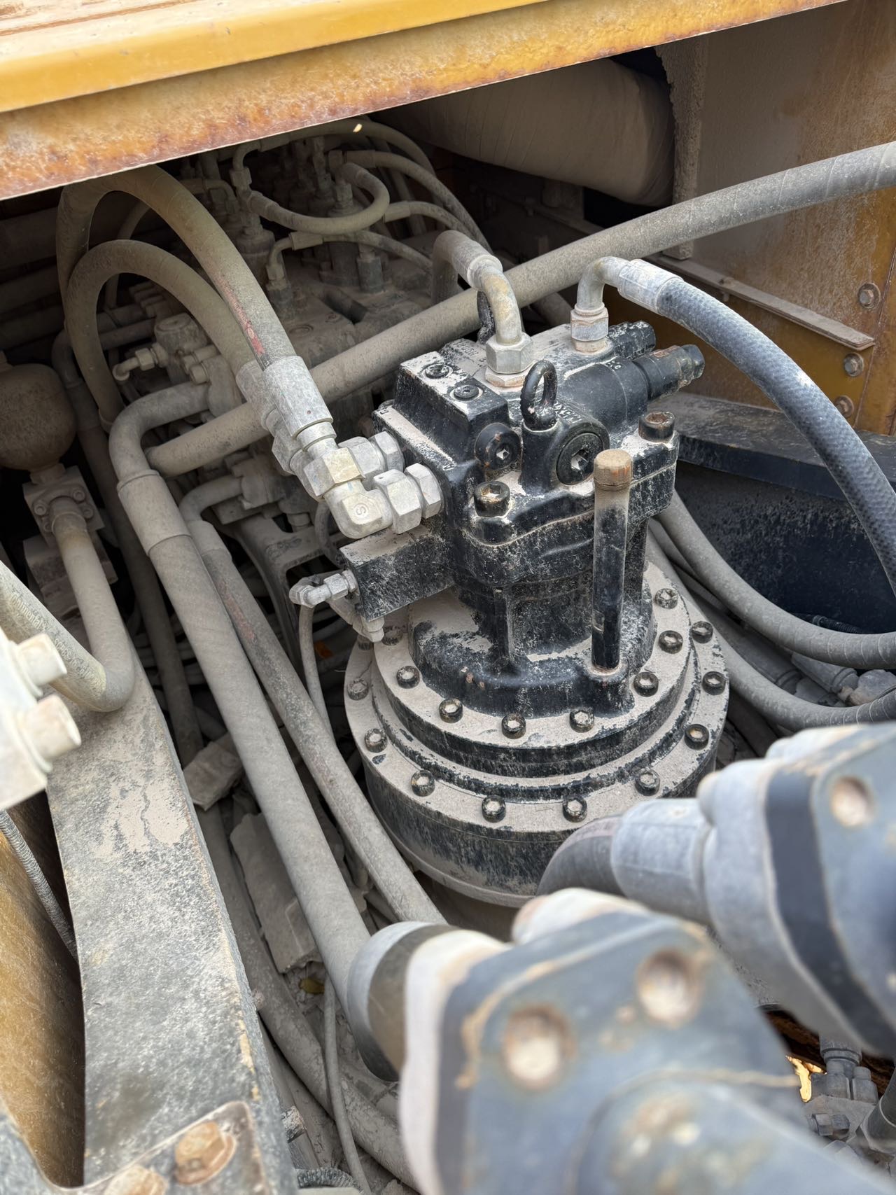 徐工XE335DK履帶式挖掘機