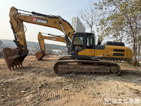 徐工XE370D履帶式挖掘機