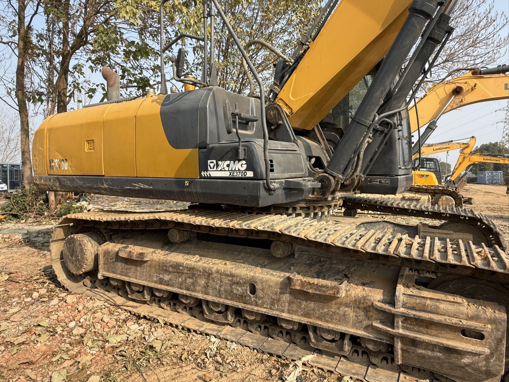 徐工XE370D履帶式挖掘機