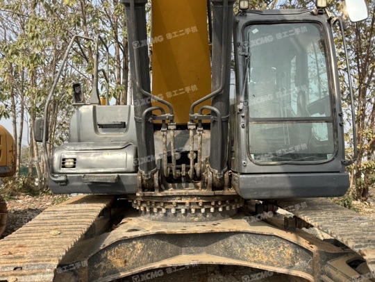 徐工XE370D履帶式挖掘機