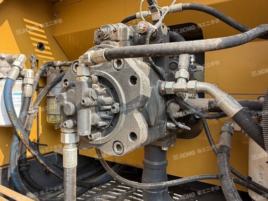 徐工XE370D履帶式挖掘機