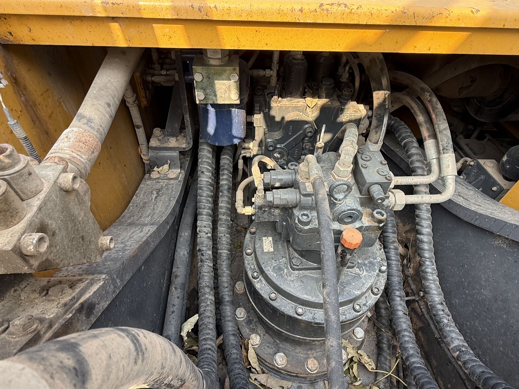 徐工XE370D履帶式挖掘機