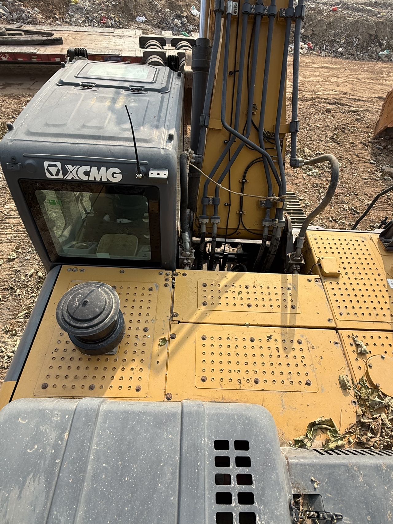 徐工XE370D履帶式挖掘機