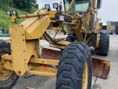 卡特彼勒140K平地机