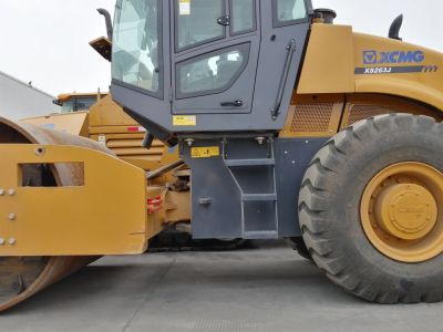 徐工XS263J单钢轮压路机