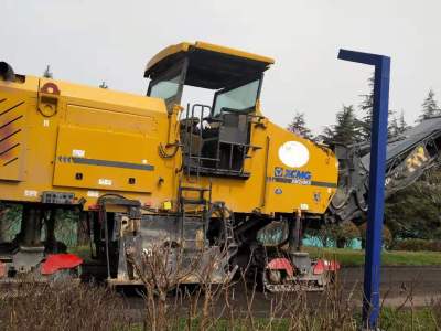 徐工XM200KII铣刨机