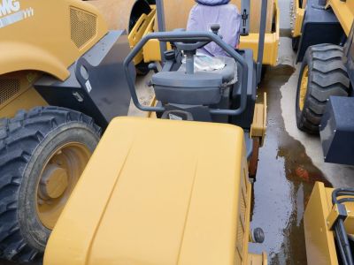 徐工XMR15S双钢轮压路机