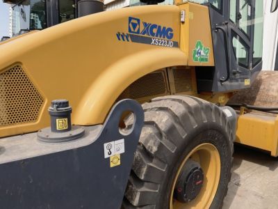 徐工XS223JD单钢轮压路机