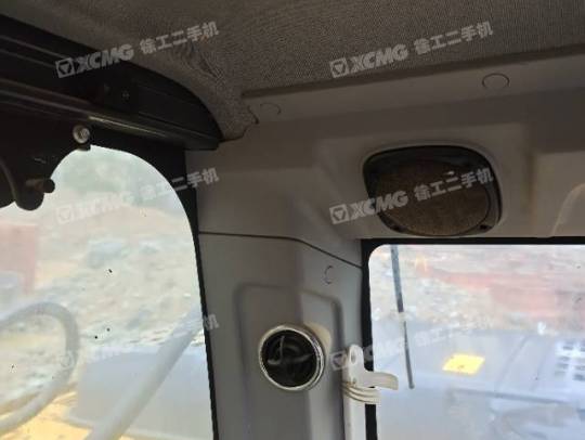 徐工XE270DK履带式挖掘机