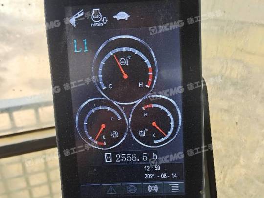 徐工XE270DK履带式挖掘机