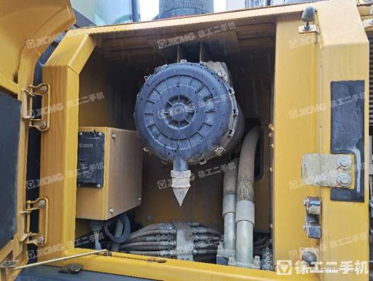 徐工XE270DK履带式挖掘机