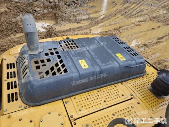 徐工XE270DK履带式挖掘机