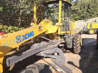 徐工GR135平地机