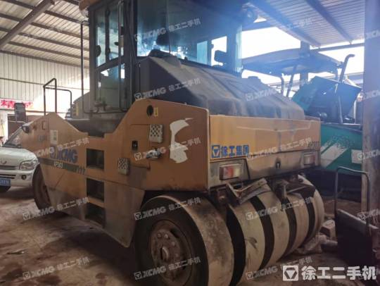 徐工XP303轮胎压路机(30吨胶轮)
