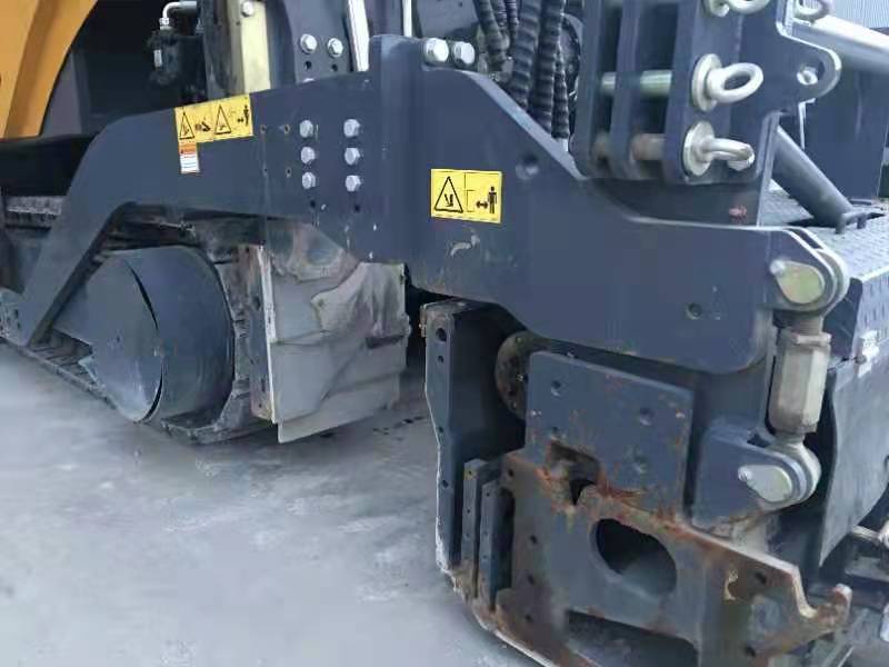 徐工RP953T摊铺机