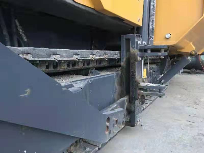 徐工RP953T摊铺机