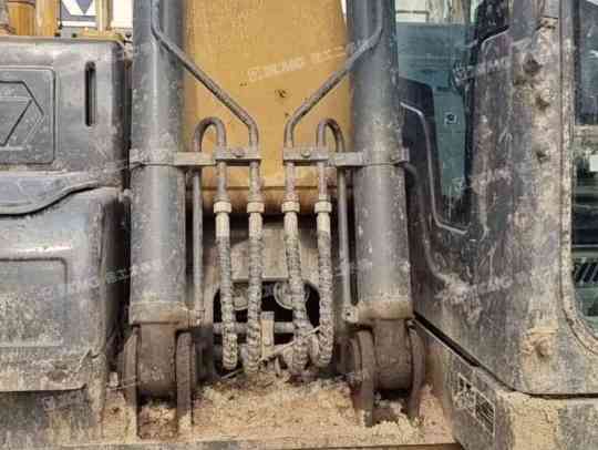 徐工XE135D履带式挖掘机