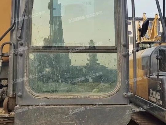 徐工XE205DA履带式挖掘机