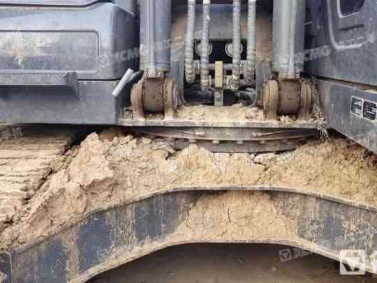 徐工XE205DA履带式挖掘机