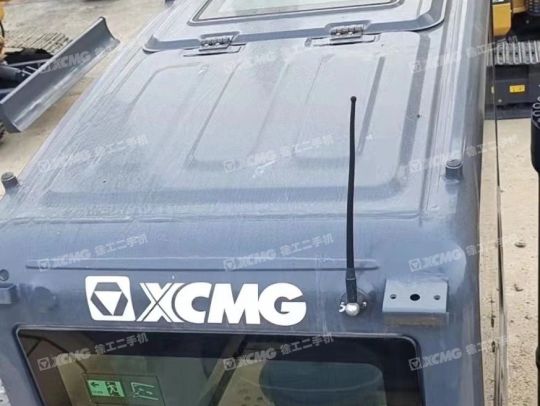 徐工XE205DA履带式挖掘机