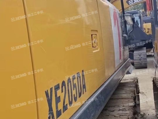 徐工XE205DA履带式挖掘机