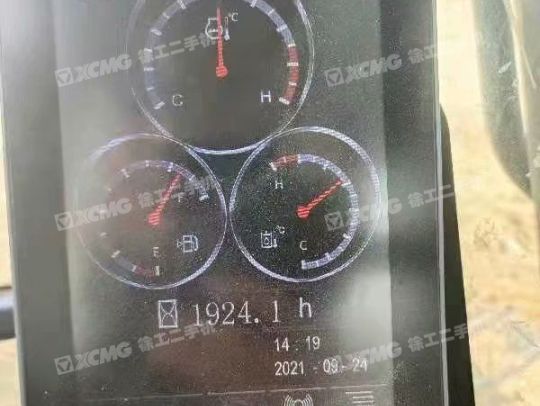 徐工XE205DA履带式挖掘机