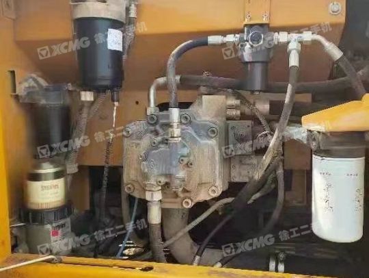 徐工XE205DA履带式挖掘机