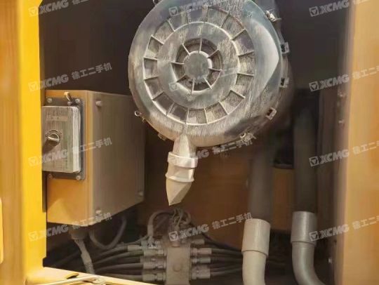 徐工XE205DA履带式挖掘机