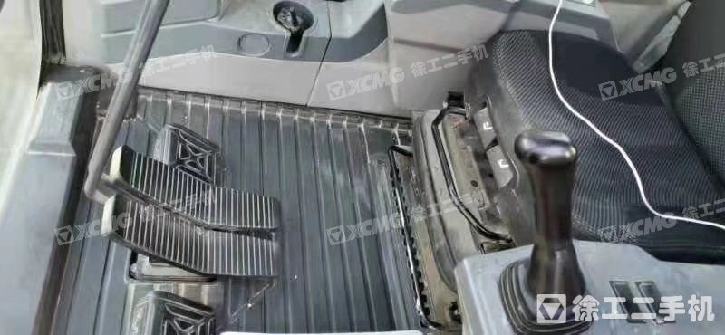 徐工XE205DA履带式挖掘机