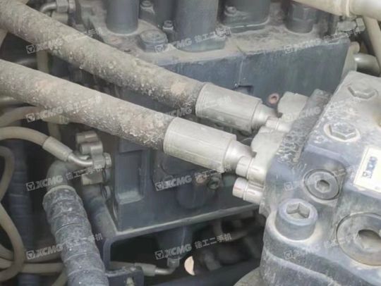 徐工XE205DA履带式挖掘机