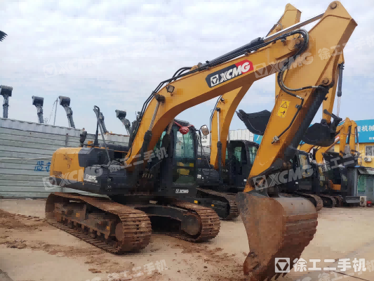 徐工XE155DK履带式挖掘机