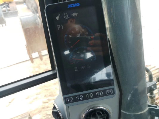 徐工XE155DK履帶式挖掘機