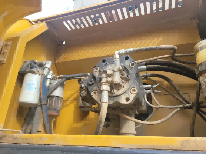 徐工XE370DK履帶式挖掘機