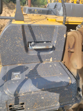 徐工XE370DK履帶式挖掘機