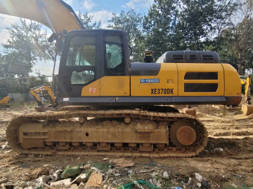 徐工XE370DK履帶式挖掘機