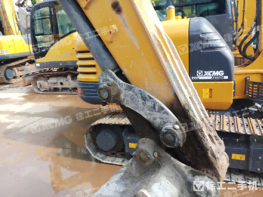 徐工XE55DA履带式挖掘机