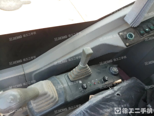 徐工XE55DA履带式挖掘机