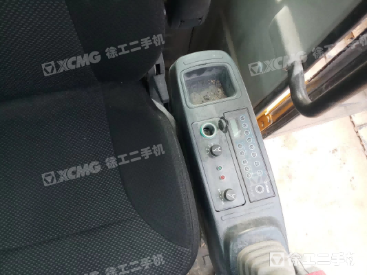 徐工XE80D履带式挖掘机