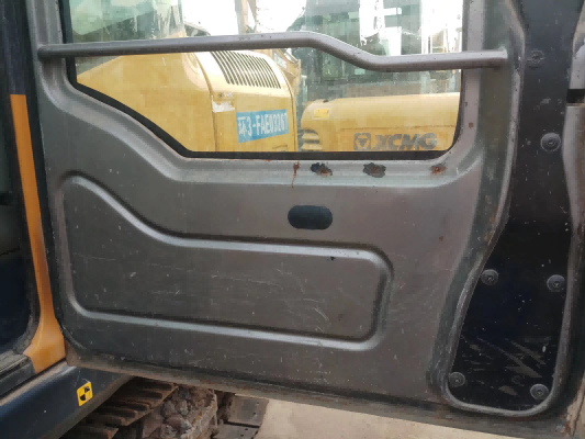 徐工XE80D履帶式挖掘機(jī)
