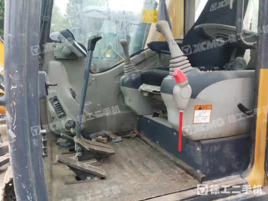 徐工XE80D履带式挖掘机