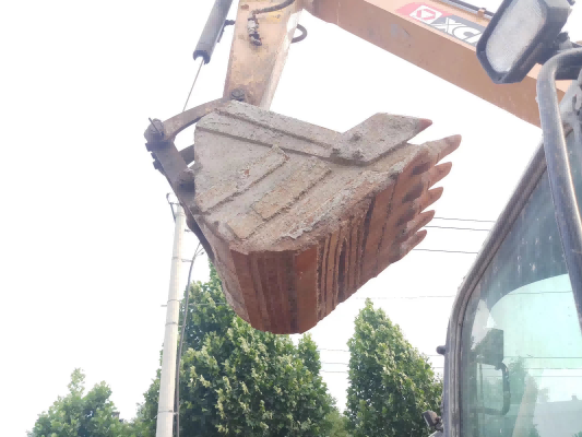 徐工XE80D履帶式挖掘機(jī)