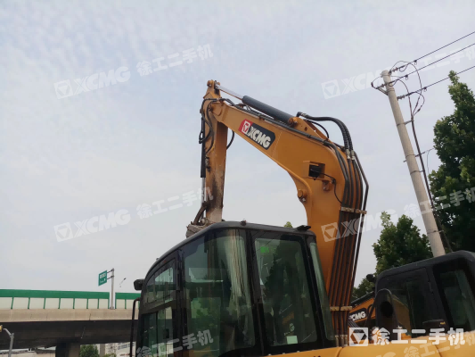 徐工XE80D履带式挖掘机