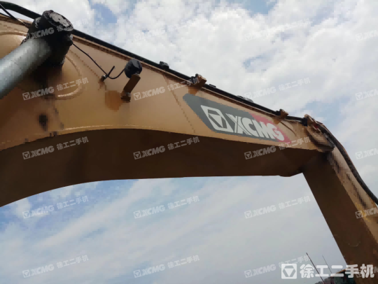 徐工XE380DK履带式挖掘机