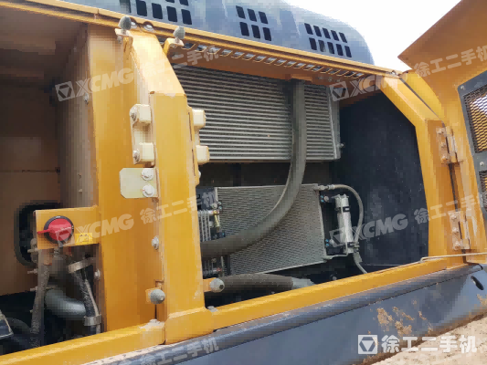 徐工XE380DK履带式挖掘机