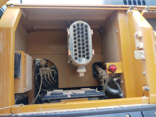 徐工XE380DK履帶式挖掘機