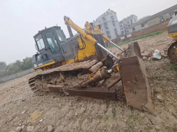 山推SD16L推土机