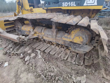 山推SD16L推土机