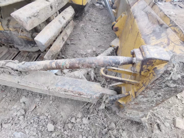 山推SD16L推土机