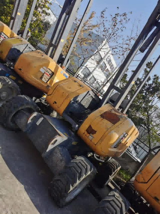 徐工GTBZ18曲臂式高空作业平台