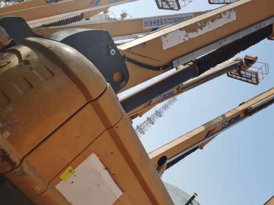 徐工GTBZ32S直臂式高空作业车